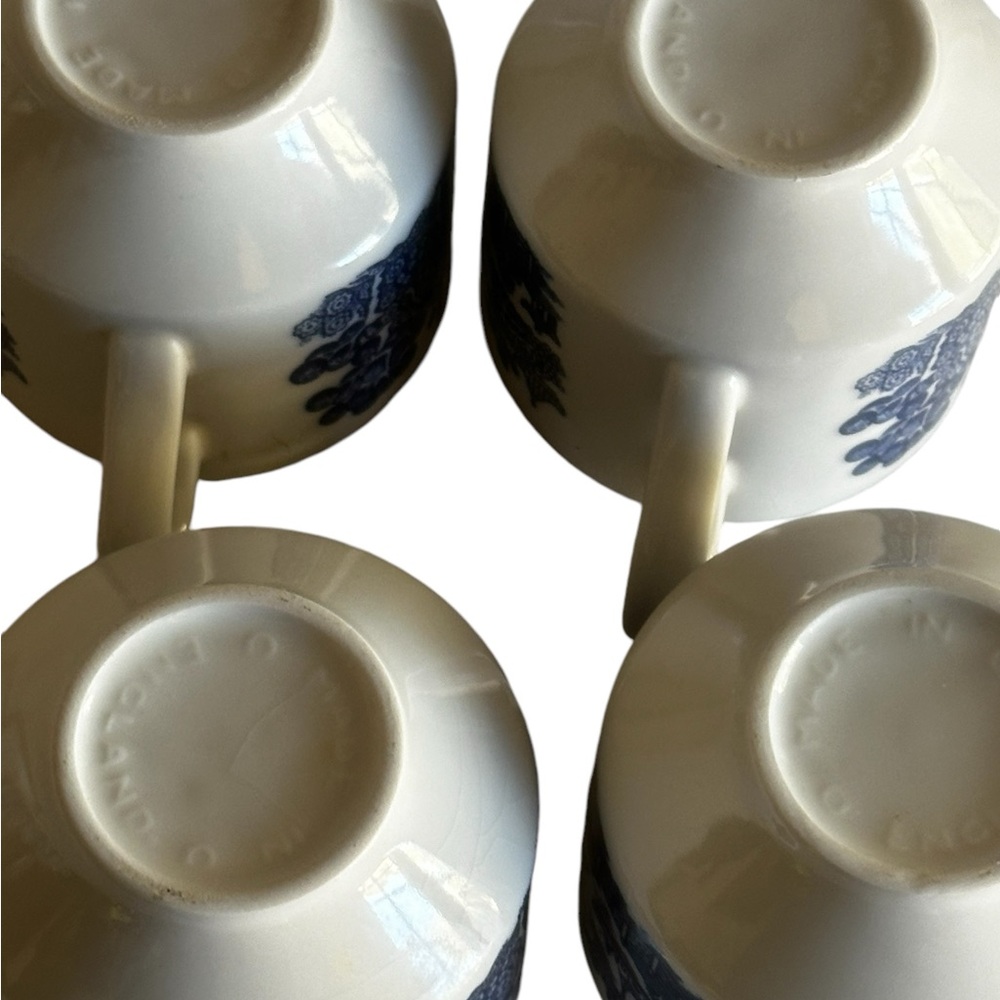 SET OF 4 MADE IN ENGLAND CHURCHILL BLUE WILLOW TEA CUPS - Picture 5 of 12